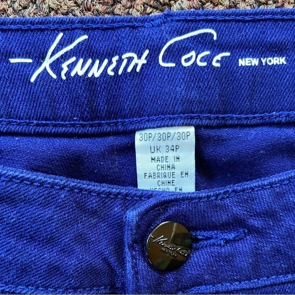 Kenneth Cole designer jeans in vibrant blue size 30 P. Like new. Very classy. - Picture 4 of 8
